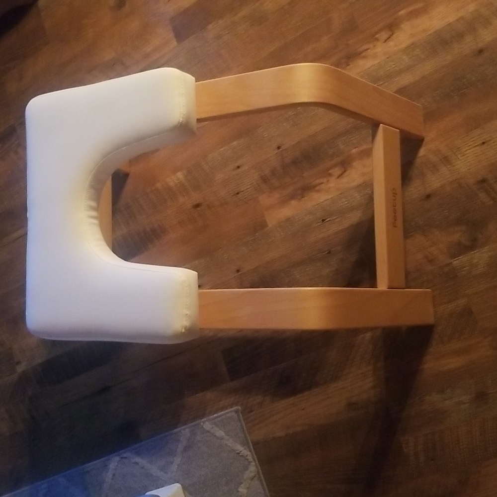Feet Up Yoga Trainer